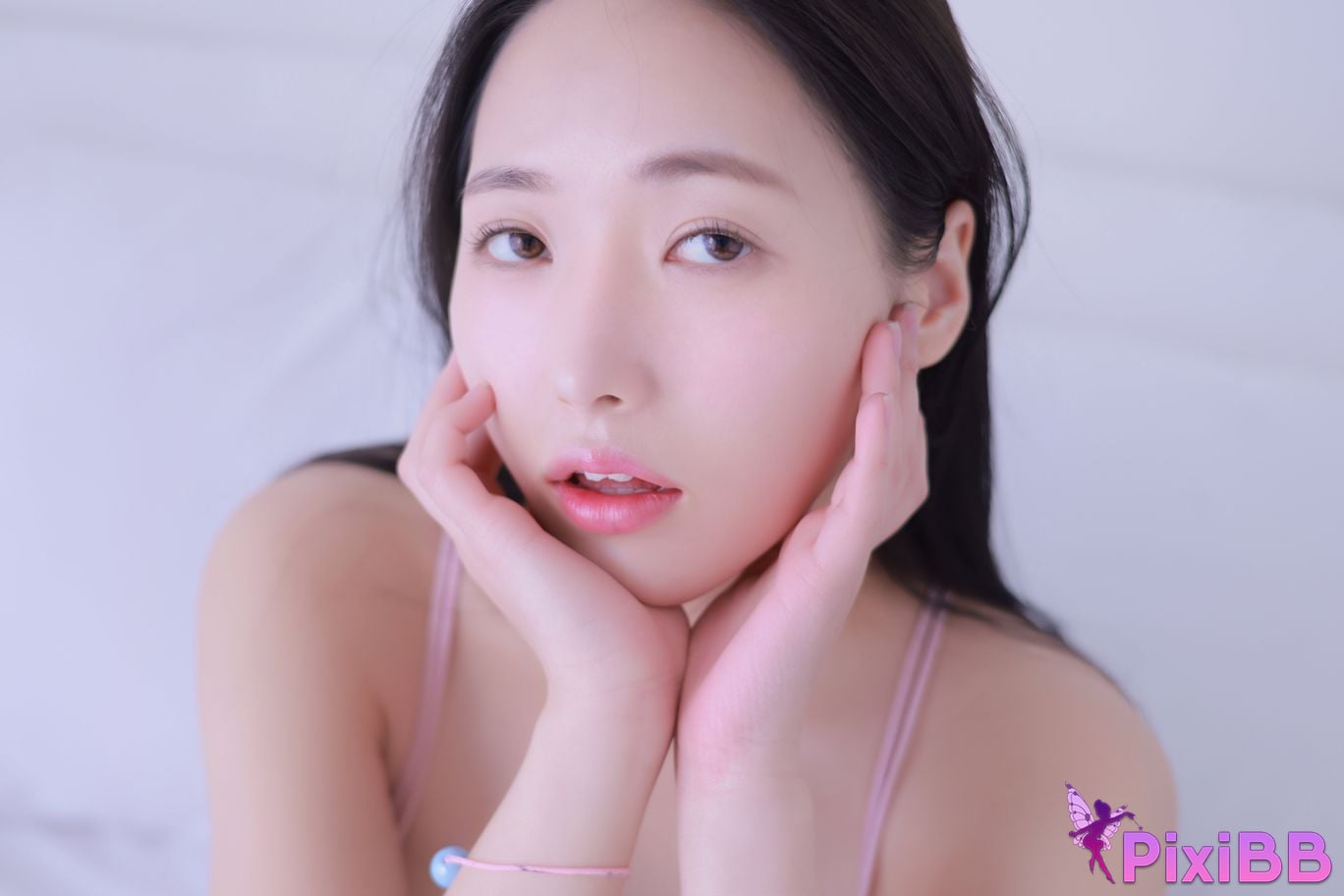 Yeon Hwa Pure White Girl PixiBB.COM 037