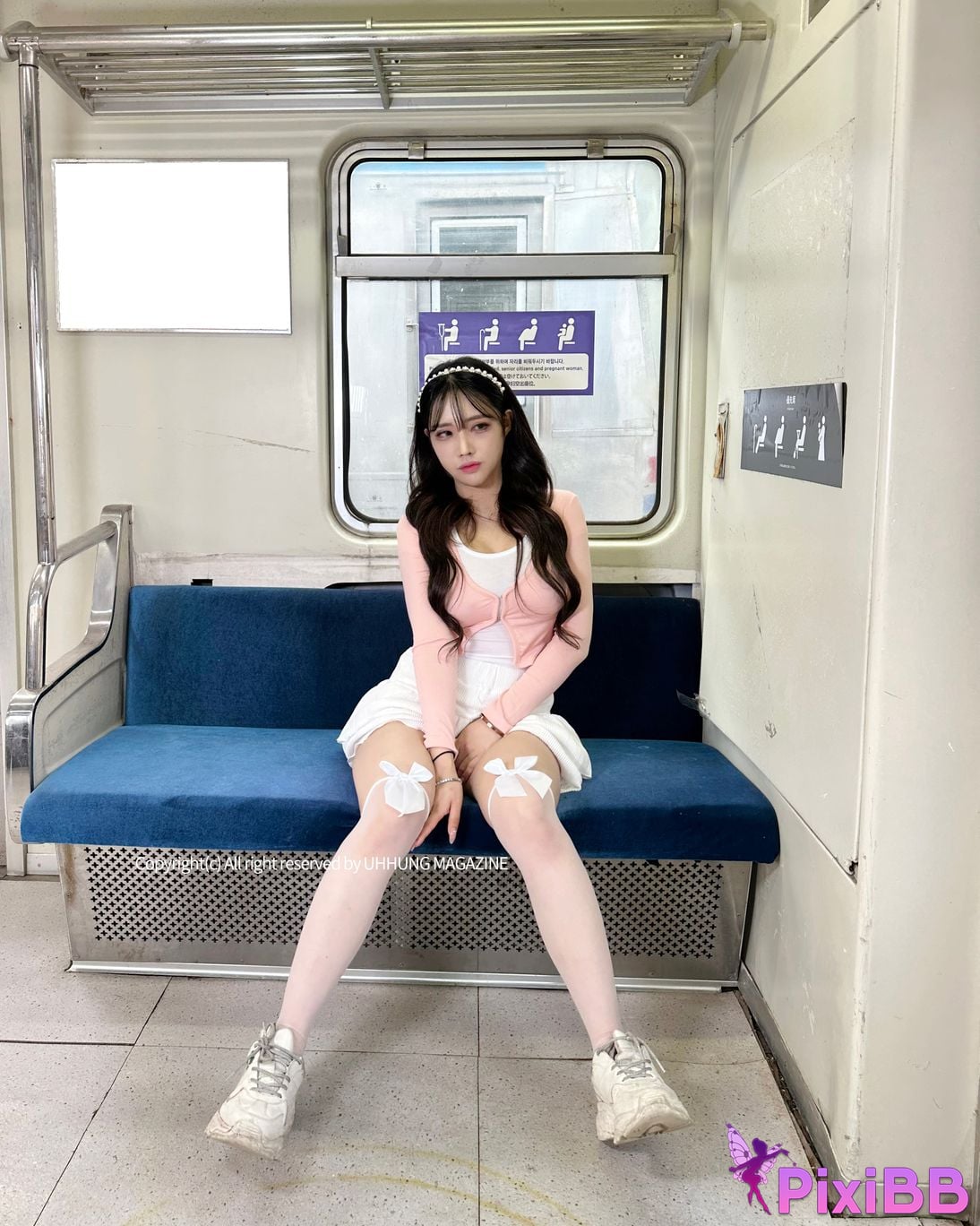 UHHUNG MAGAZINE Hani The Girlfriend on The Subway PixiBB.COM 011