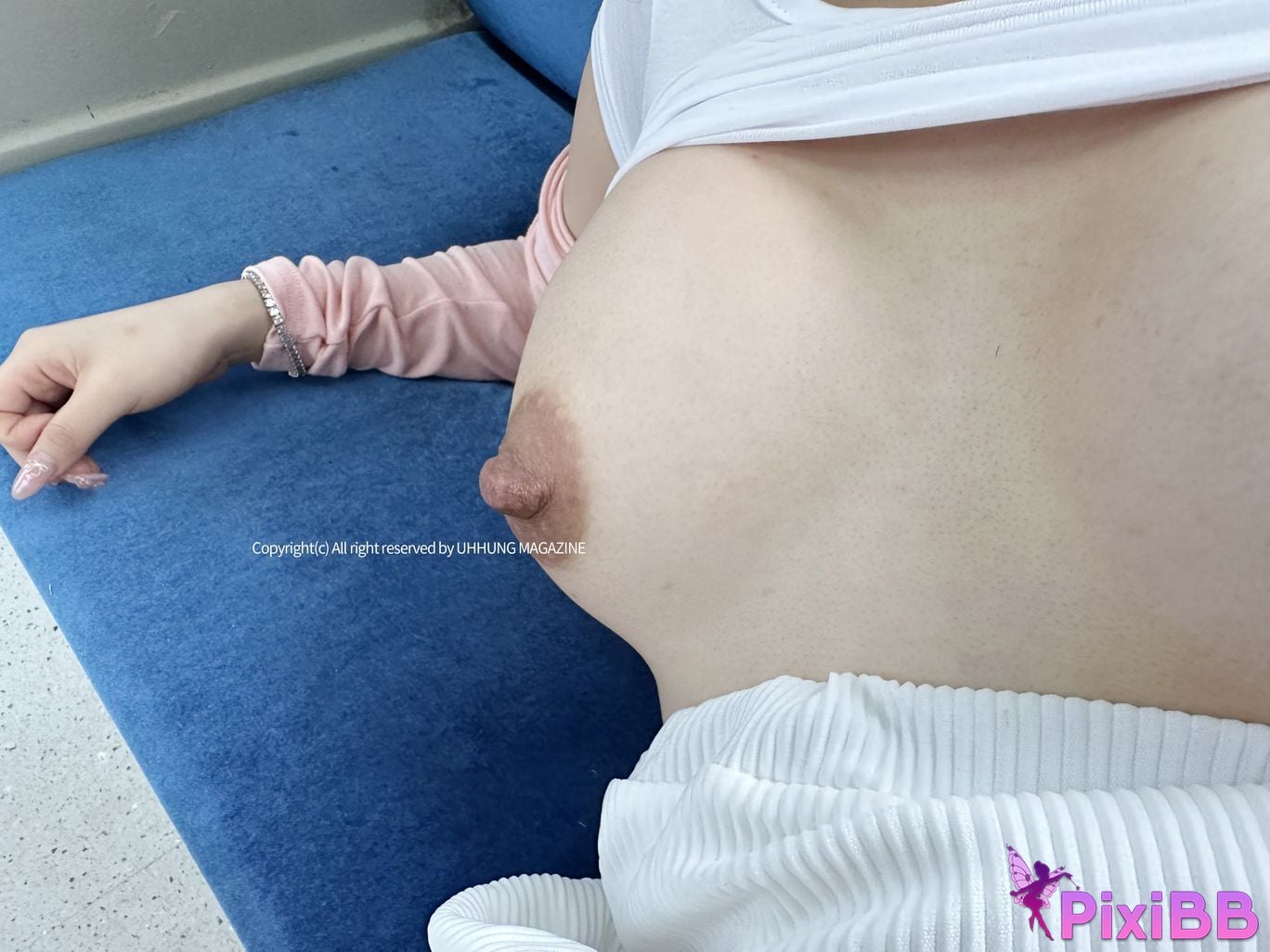 UHHUNG MAGAZINE Hani The Girlfriend on The Subway PixiBB.COM 091