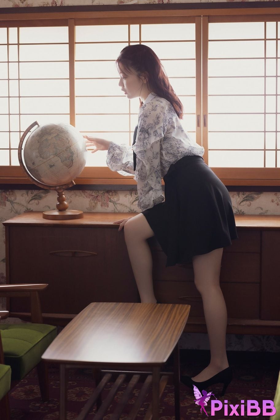 Japanese Idol Mio Ishikawa FRIDAY digital photo book Candy Pink Vol.3 100 Page super deluxe edition PixiBB.COM 002