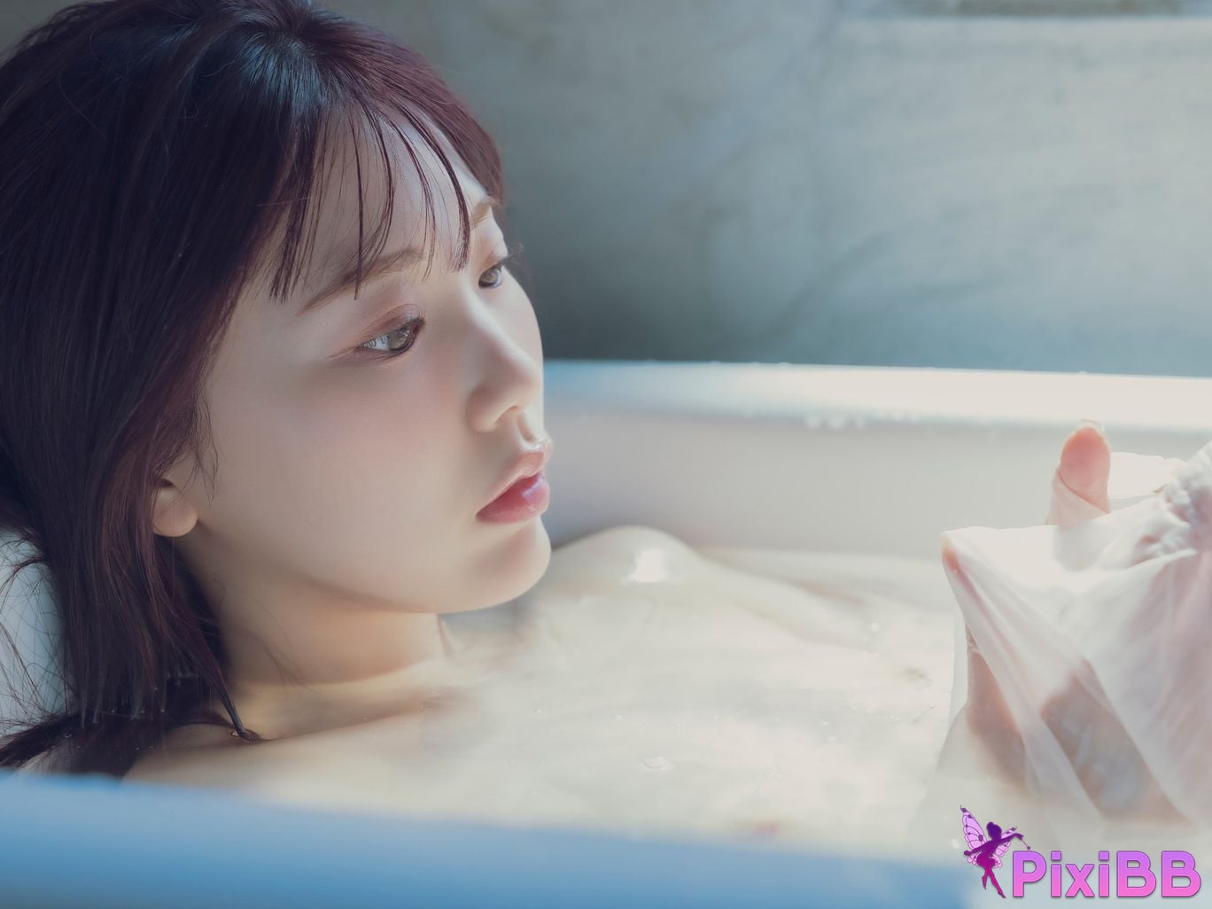 Japanese Idol Mio Ishikawa FRIDAY digital photo book Candy Pink Vol.3 100 Page super deluxe edition PixiBB.COM 044