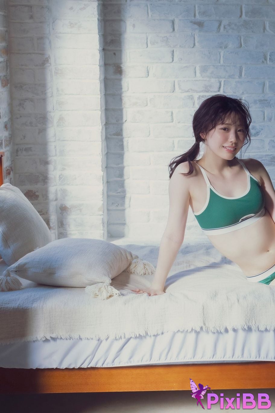 Japanese Idol Mio Ishikawa FRIDAY digital photo book Candy Pink Vol.3 100 Page super deluxe edition PixiBB.COM 105