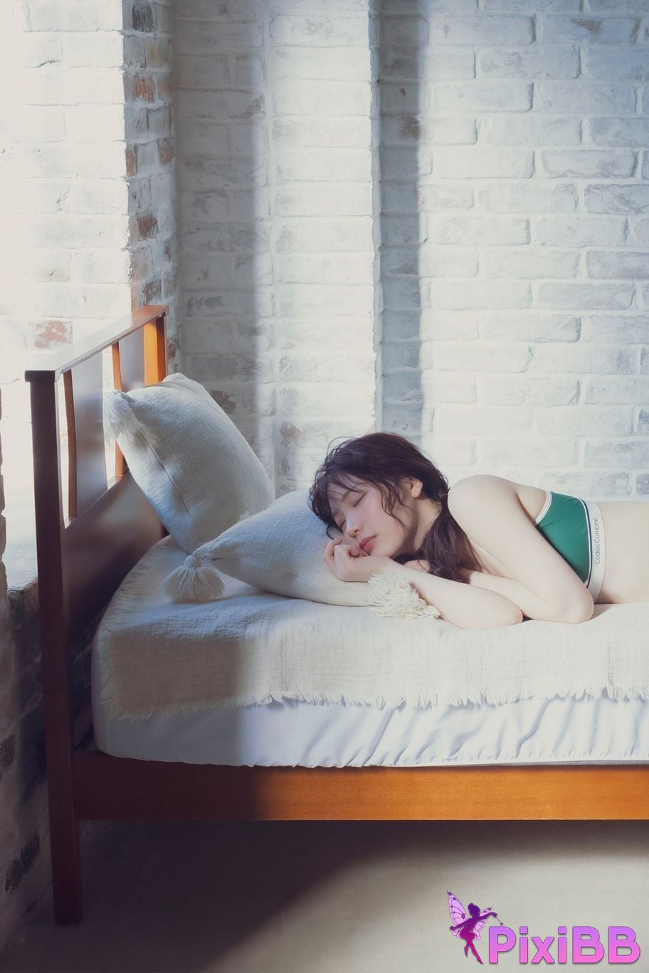 Japanese Idol Mio Ishikawa FRIDAY digital photo book Candy Pink Vol.2 PixiBB.COM 004