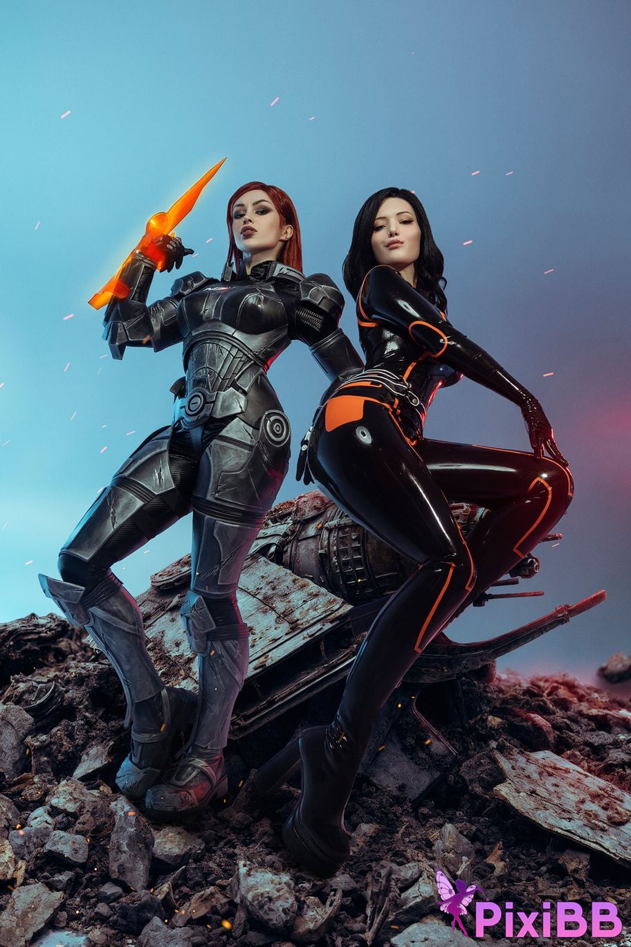 Lada Lyumos & Lady Melamori Commander Shepard & Miranda Lawson PixiBB.COM 20