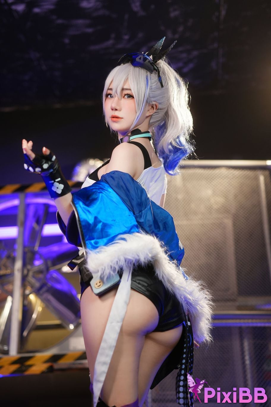 Sally Dorasnow Silver Wolf PixiBB.COM 2