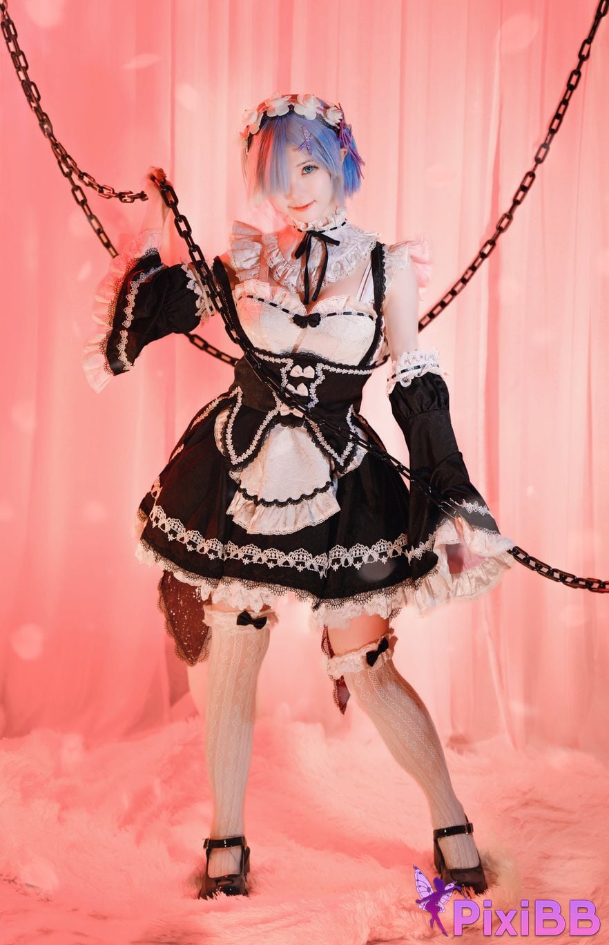 Sally Dorasnow Rem PixiBB.COM 14