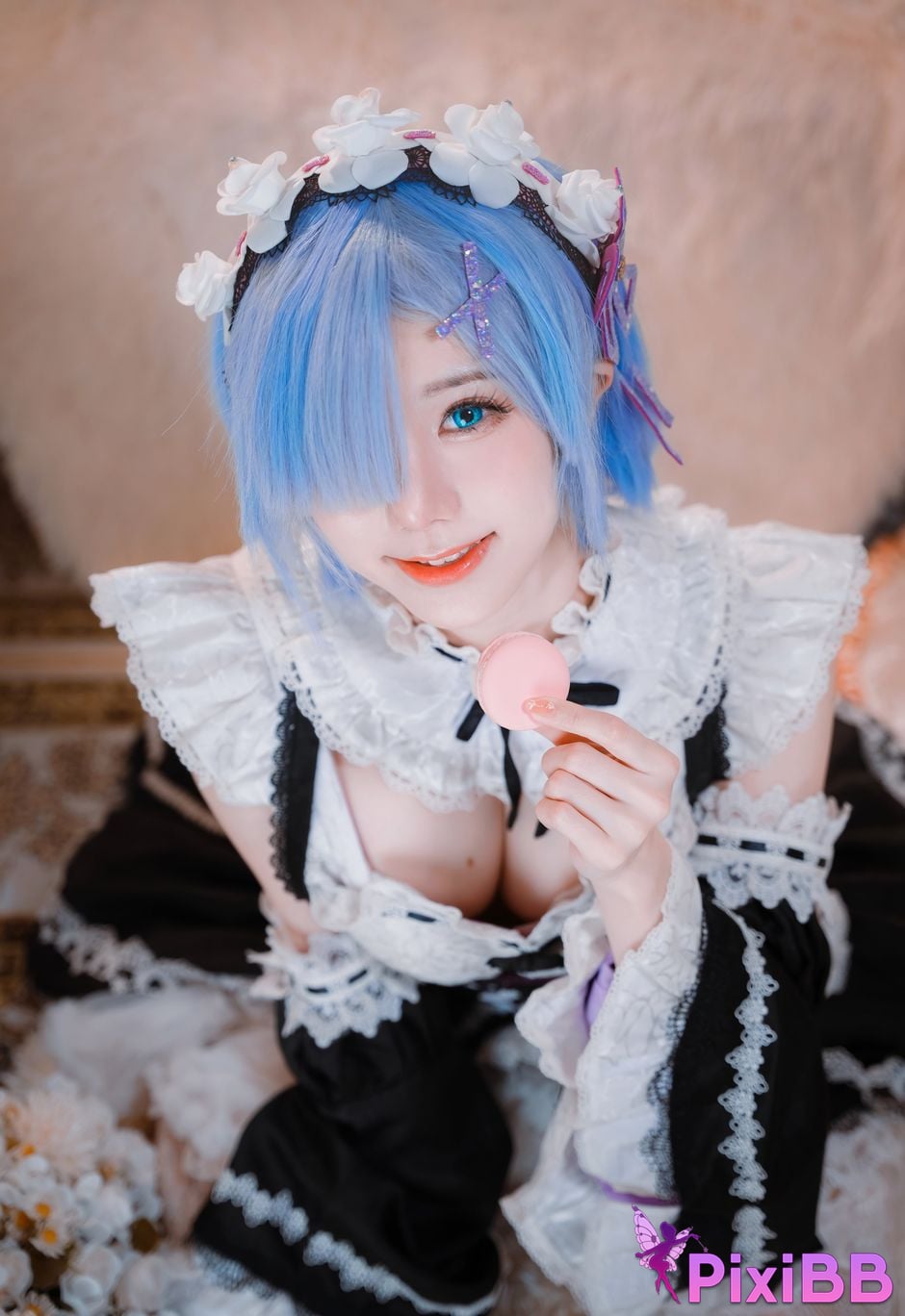 Sally Dorasnow Rem PixiBB.COM 21