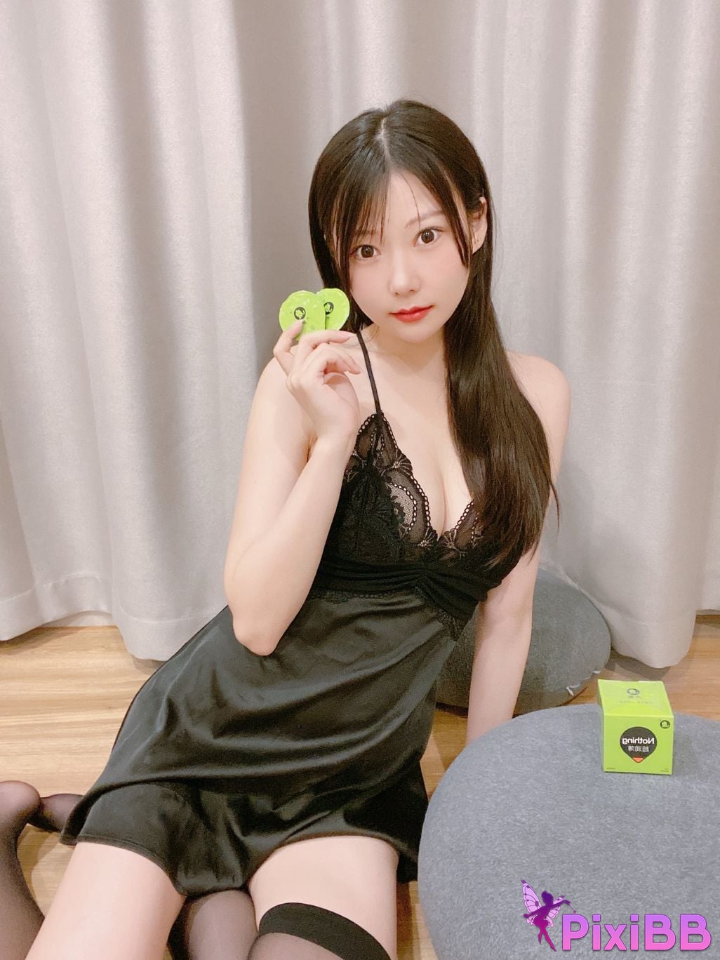 Cosplayer Vanilla Meow Lulu Elephant black suspender pajamas PixiBB.COM 006