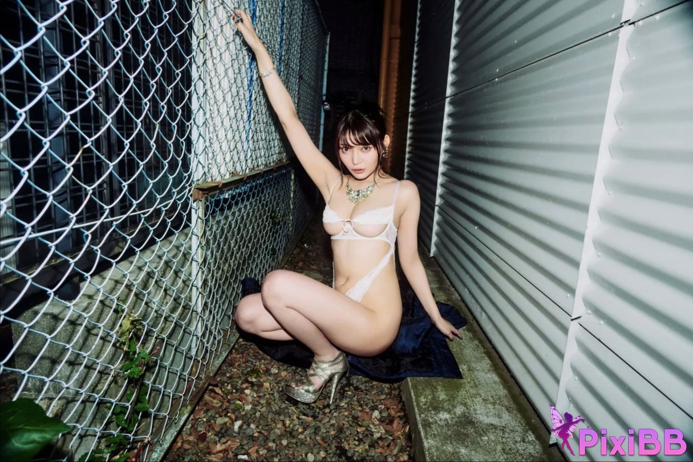 Japanese Idol Nitori Sayaka FRIDAY GOLD A to Z Vol.14 PixiBB.COM 010