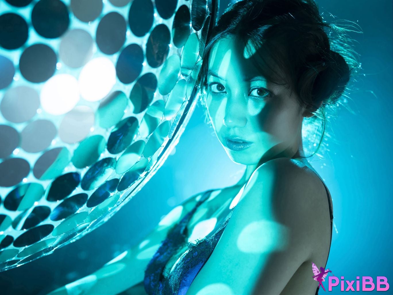 Japanese Idol Airi Sato FRIDAY digital photo book Lit by the spotlight PixiBB.COM 028