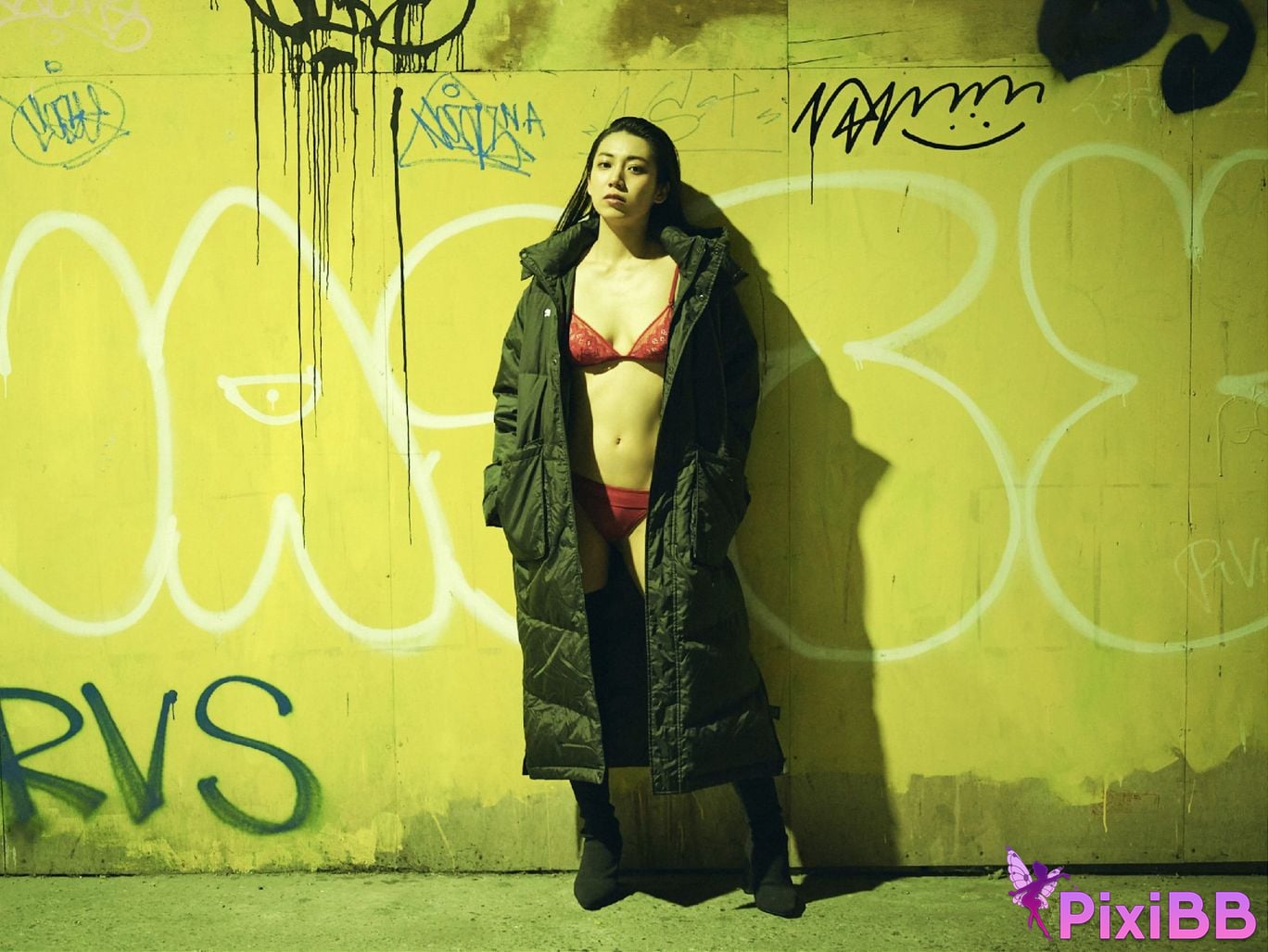 Japanese Idol Airi Sato Friday Digital Photobook Prima Donna Special Edition Vol.2 PixiBB.COM 008