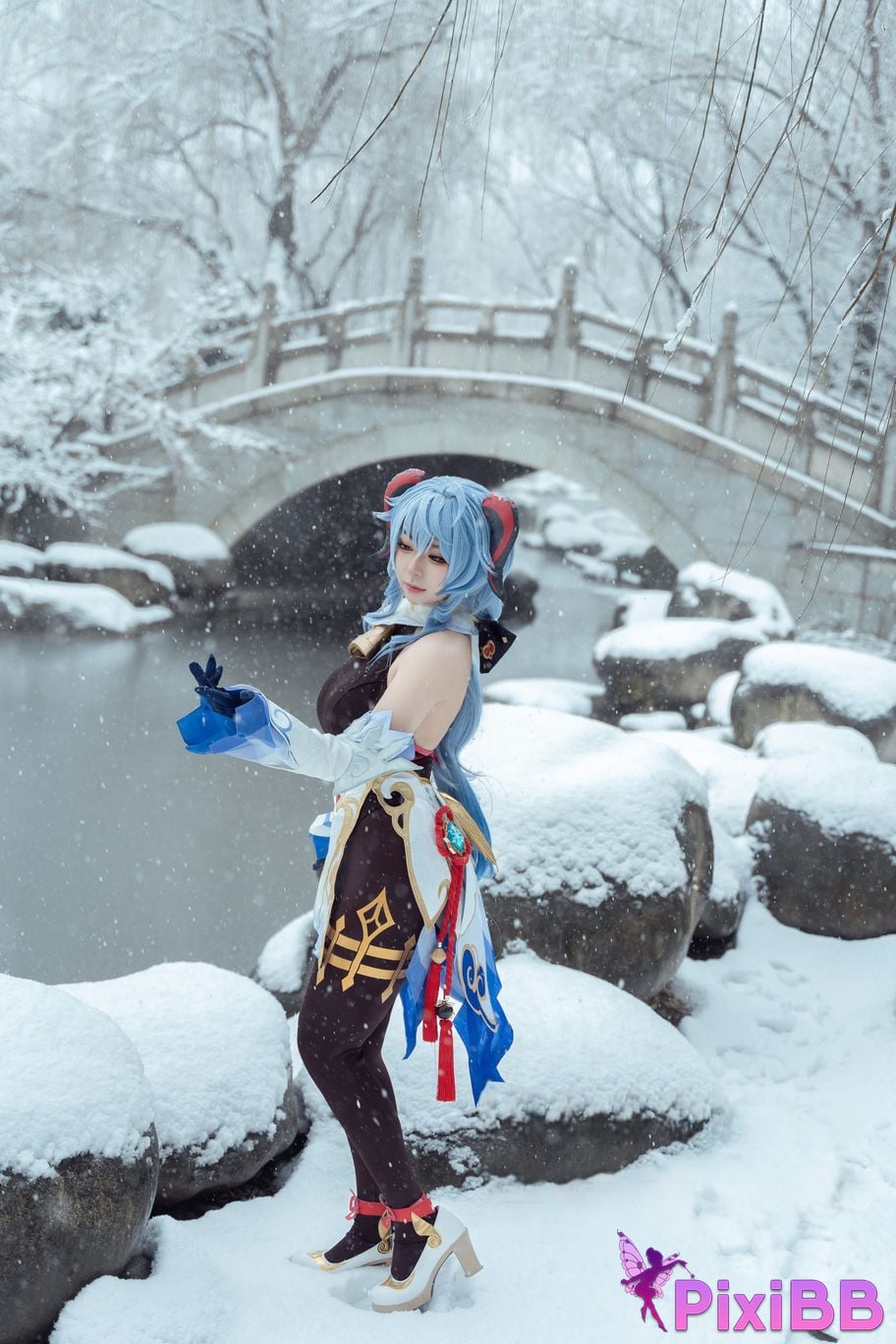 Coser Hu sen sen PixiBB.COM 031