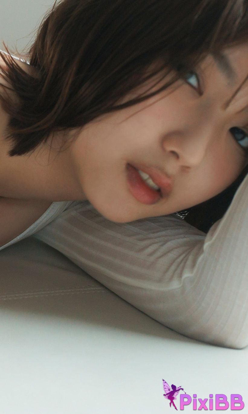 Japanese Idol Sawaguchi Aika weekly play plus Other cut collection New Tokyo Subtropical prologue PHOTO BOOK PixiBB.COM 037