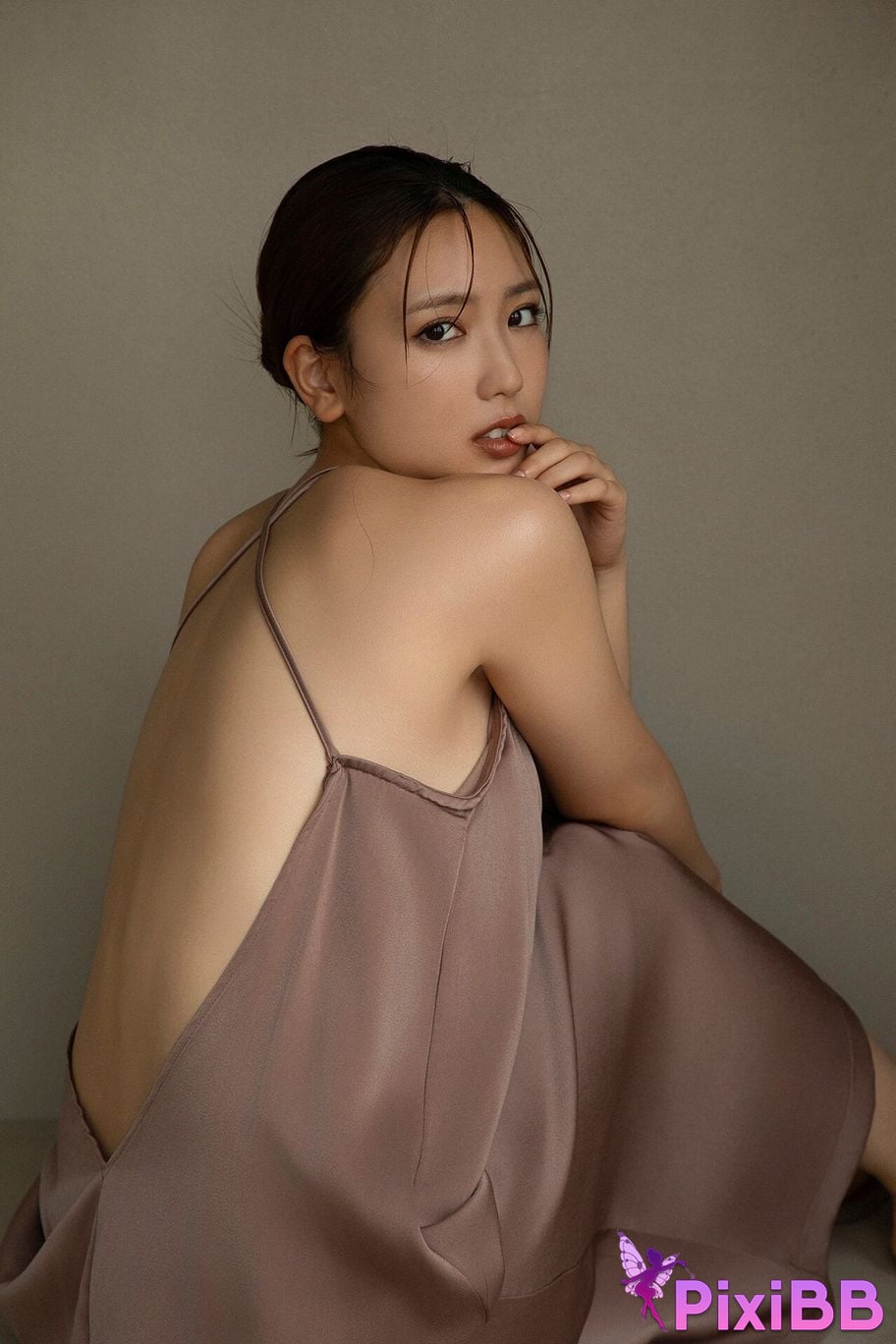 Japanese Idol Sawaguchi Aika FLASH digital photo book Silent Heat PixiBB.COM 034