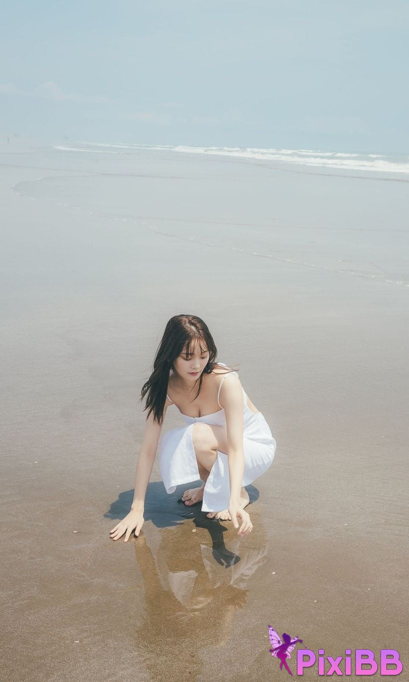 Japanese Idol Shino Aoto Digital only photo collection WHITE and weekly play PHOTO BOOK PixiBB.COM 050