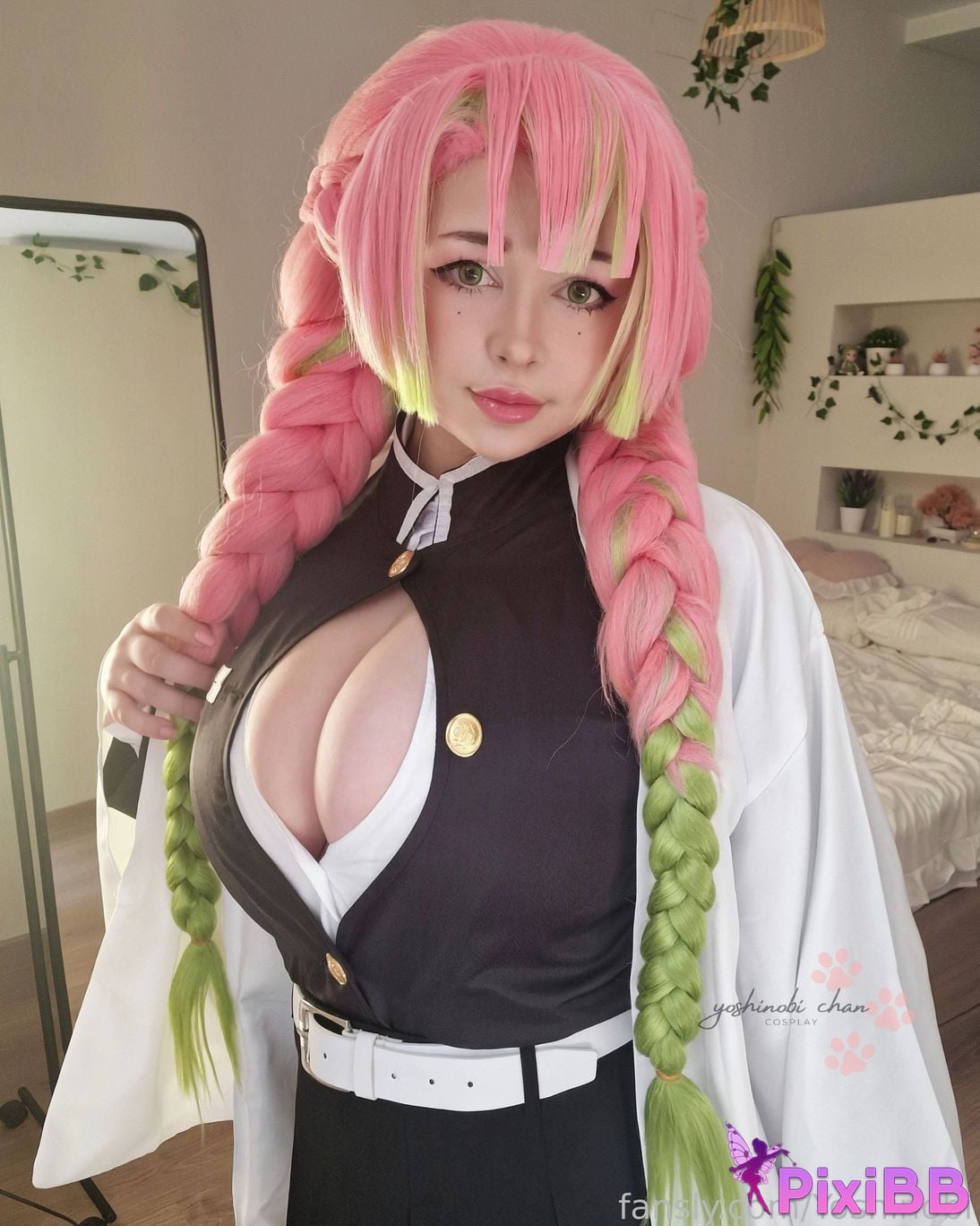 Yoshinobi Mitsuri Kanroji PixiBB.COM 18