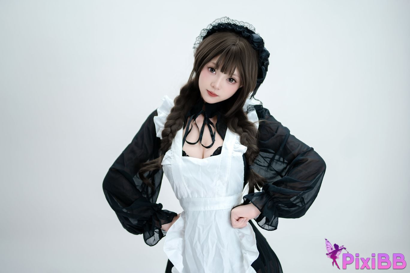 Cosplayer Bangni Bonnie Gun Maid PixiBB.COM 006