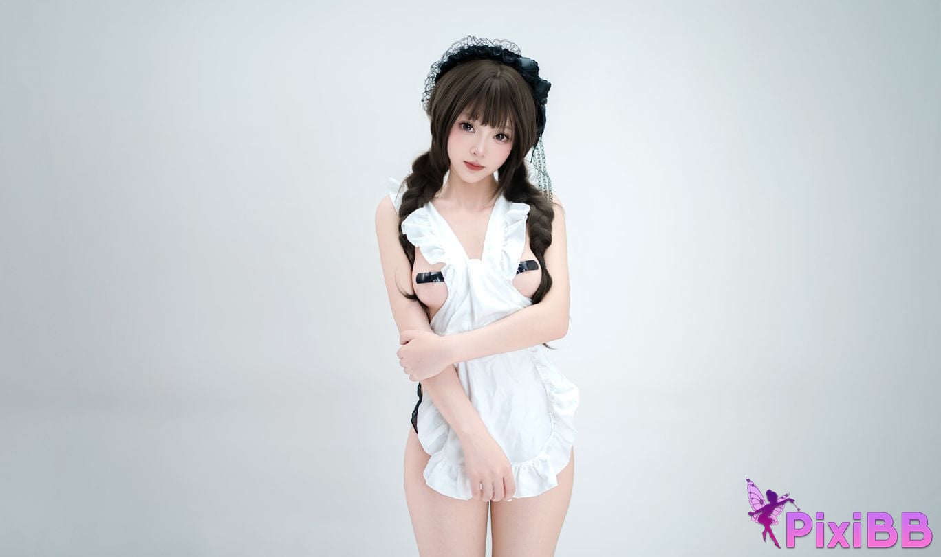 Cosplayer Bangni Bonnie Gun Maid PixiBB.COM 042