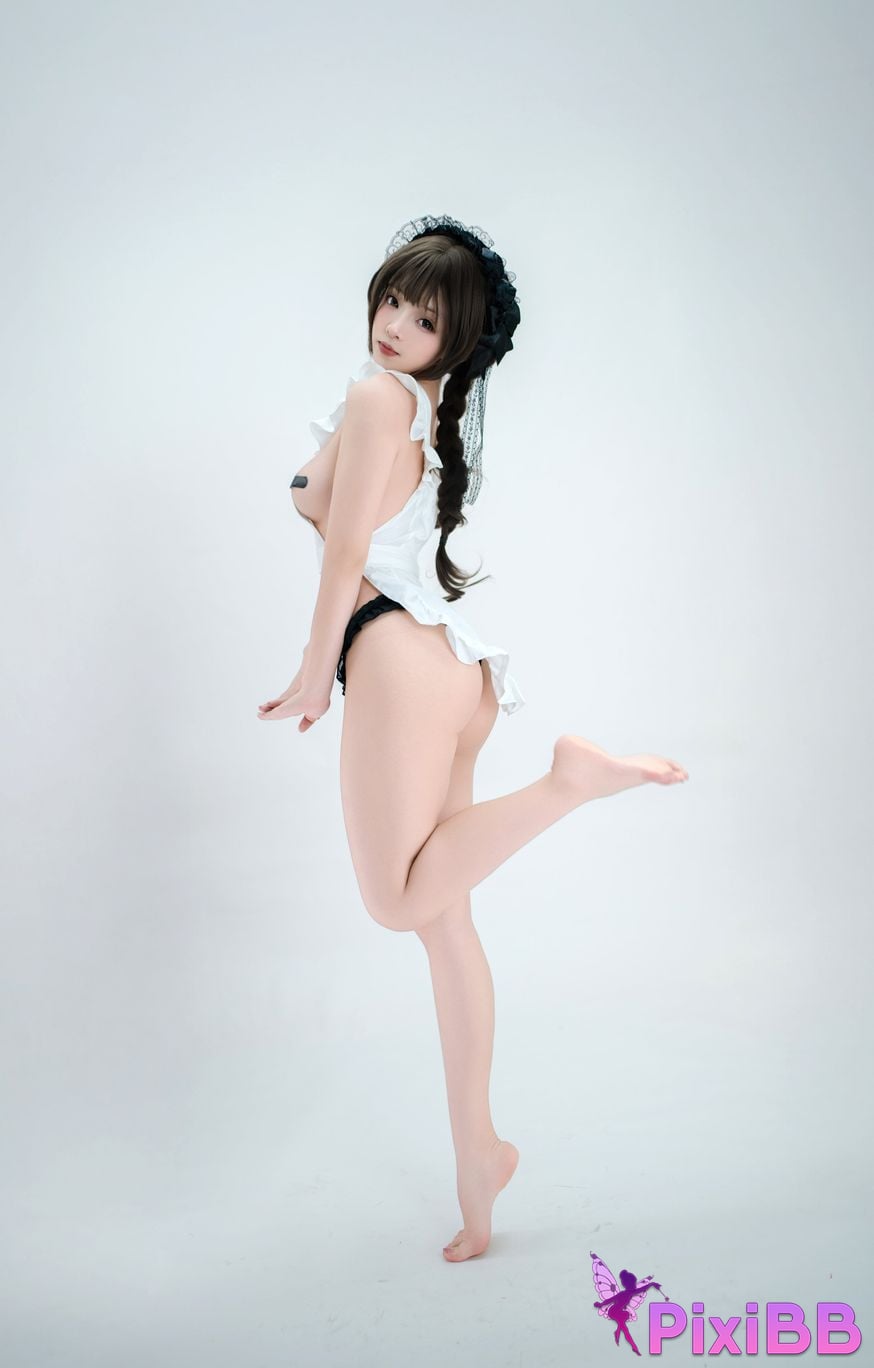 Cosplayer Bangni Bonnie Gun Maid PixiBB.COM 055