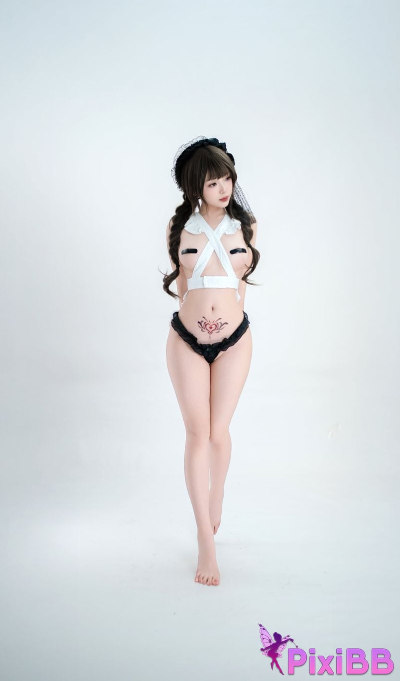 Cosplayer Bangni Bonnie Gun Maid PixiBB.COM 058