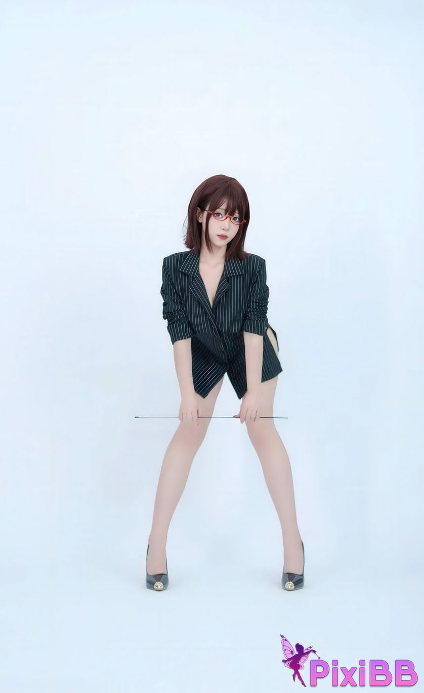 Cosplayer Bangni Bonnie female secretary PixiBB.COM 005