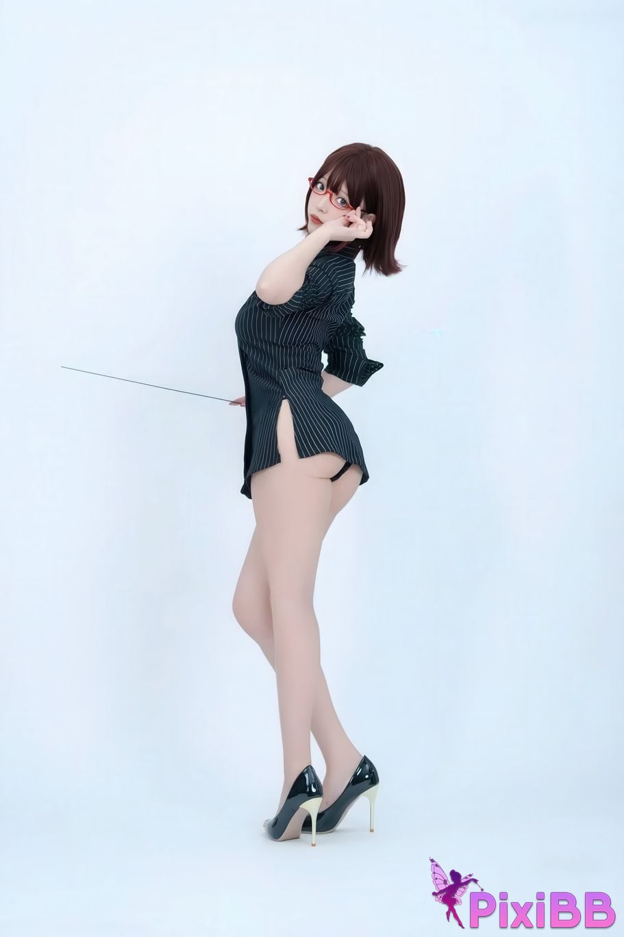 Cosplayer Bangni Bonnie female secretary PixiBB.COM 008