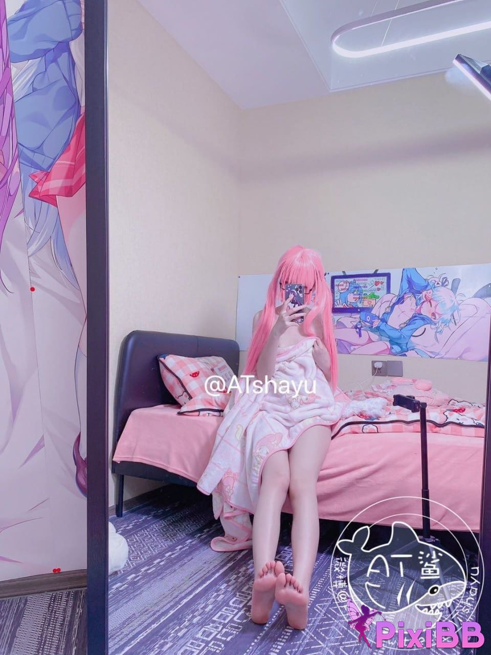 Cosplayer AT shark cute blanket PixiBB.COM 024