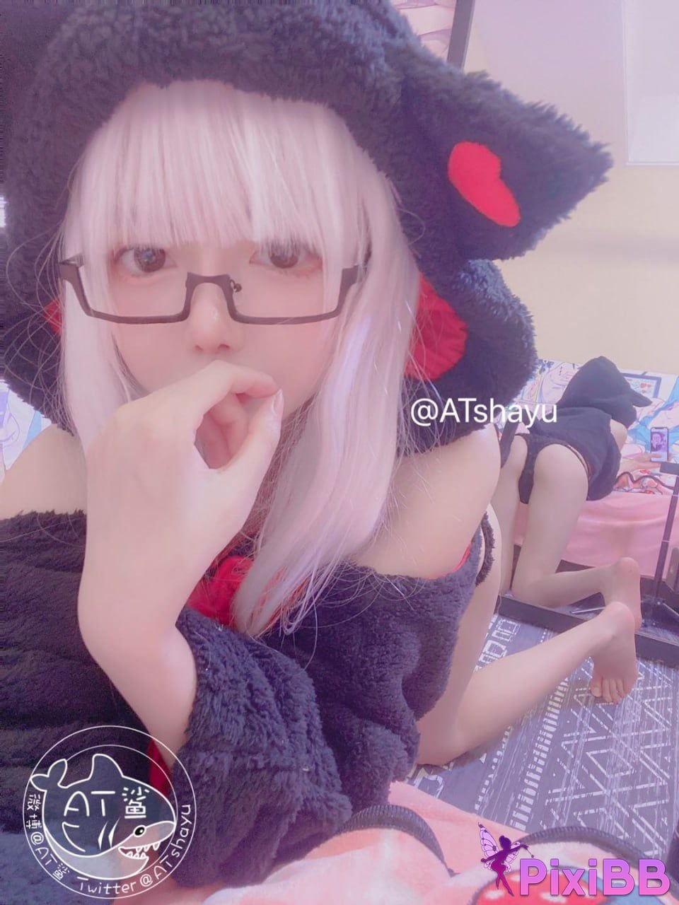 Cosplayer AT shark Meow meow meeting PixiBB.COM 001