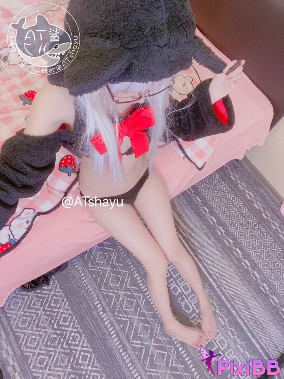 Cosplayer AT shark Meow meow meeting PixiBB.COM 010