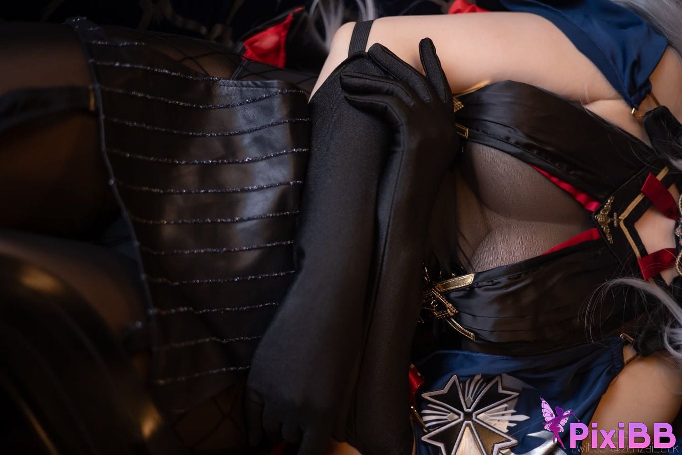 Coser Atsuki Suite Lane 27 PixiBB.COM 016