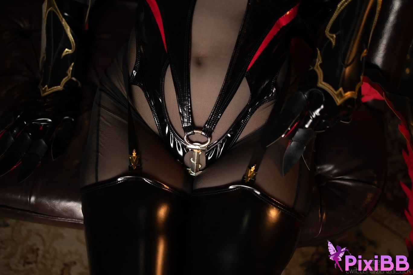 Coser Atsuki Suite Lane 27 PixiBB.COM 173