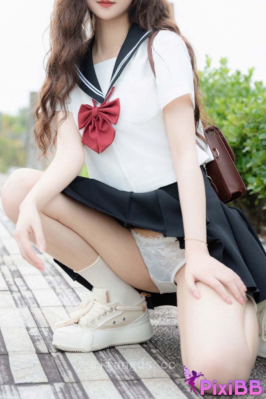 XR Uncensored Photographing cucumbers R18 XIUREN Model The perfect combination of innocence and vitality PixiBB.COM 028