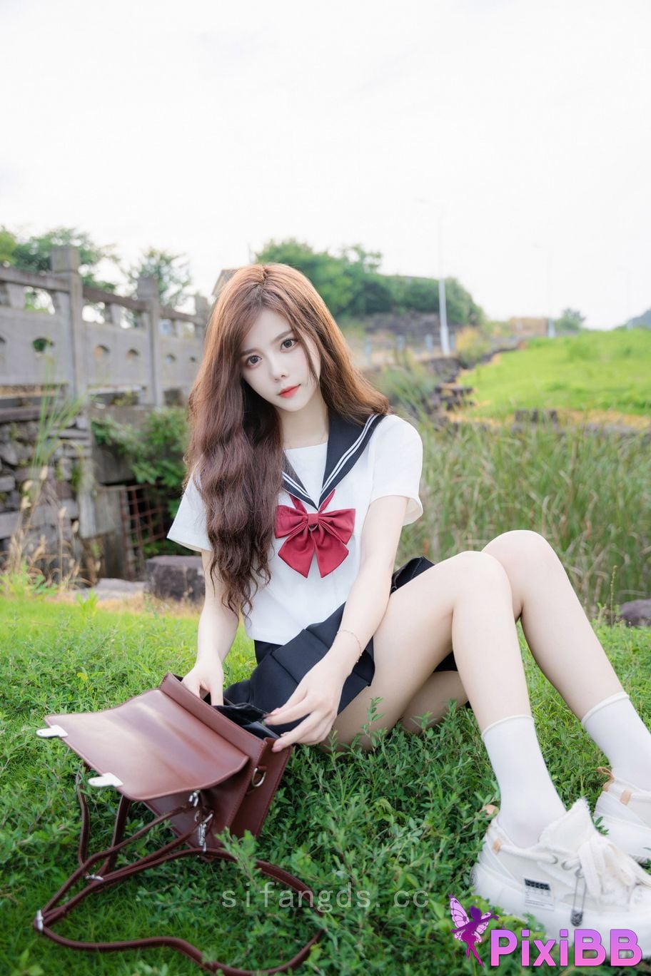 XR Uncensored Photographing cucumbers R18 XIUREN Model The perfect combination of innocence and vitality PixiBB.COM 047