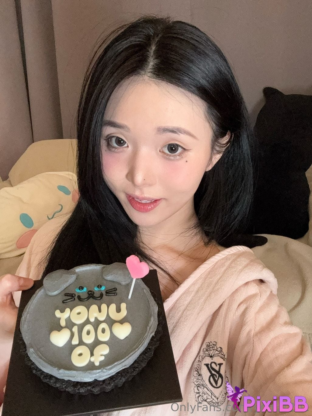 Yeon Woo Yeonwoo 2025.11 OnlyFans Collection PixiBB.COM 004