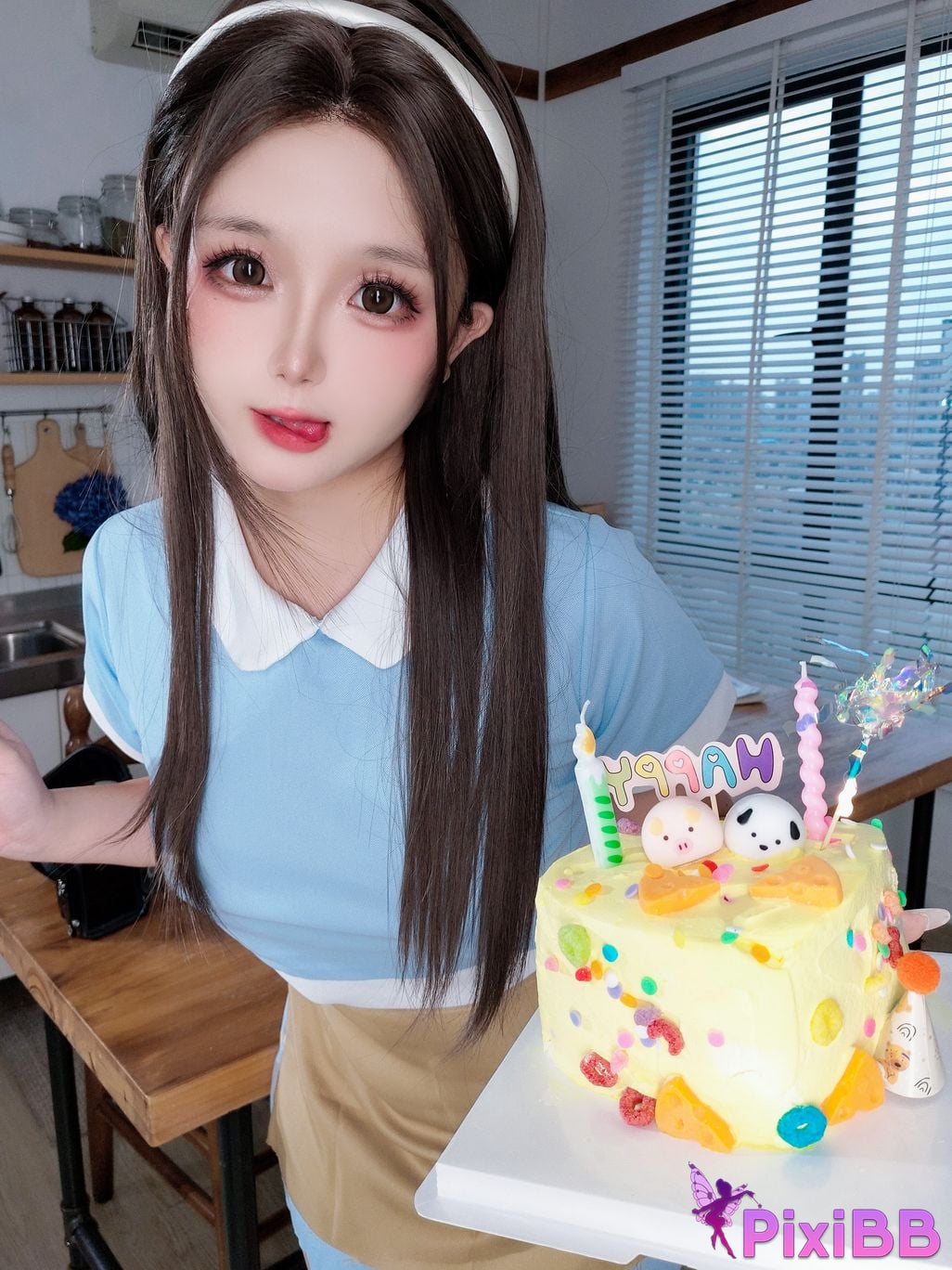 Cosplay Hinako Cake Salesman PixiBB.COM 060