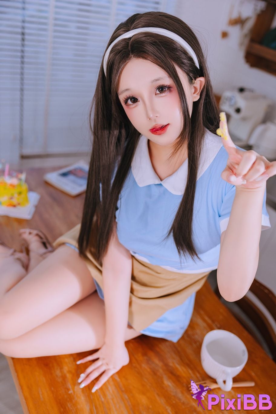 Cosplay Hinako Cake Salesman PixiBB.COM 090