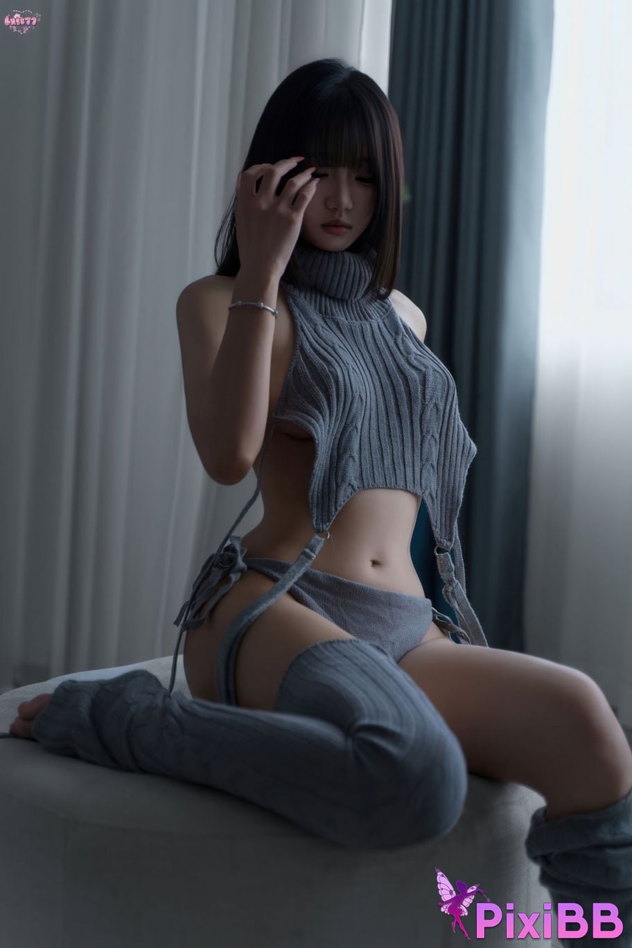 Cosplayer Qiqi be good home sweater PixiBB.COM 107