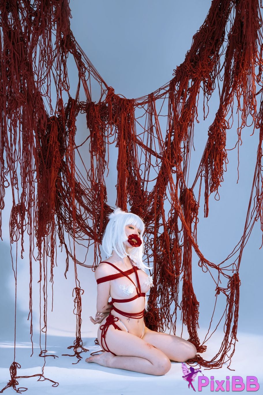 Cosplayer Stupid Momo chunmomo Broken wings PixiBB.COM 045