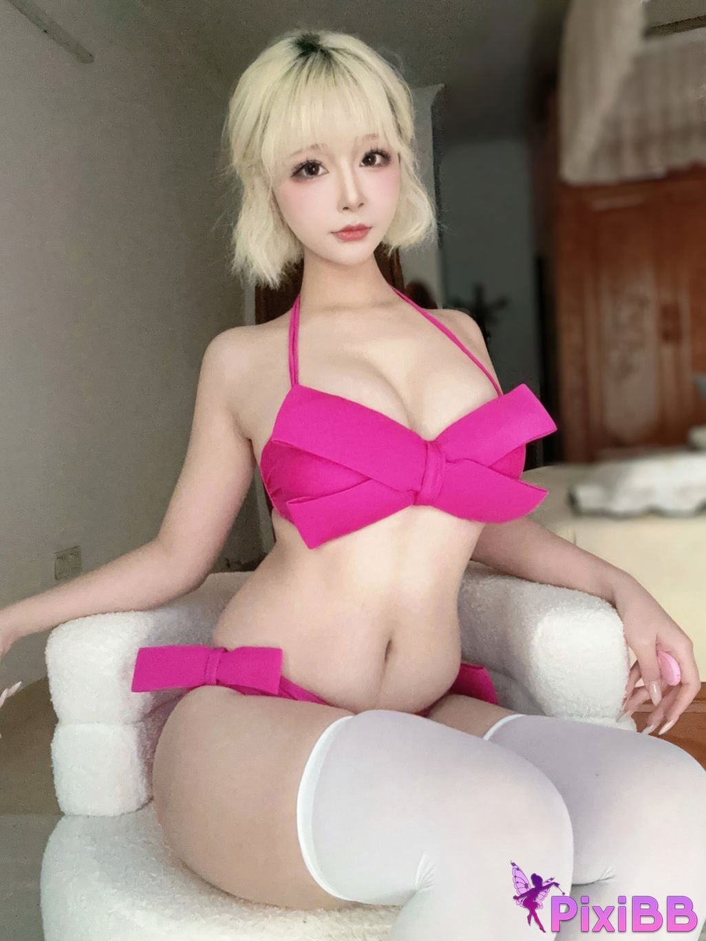 Cosplayer yuuhui Yuhui Patreon subscription Pretty in Pink PixiBB.COM 002