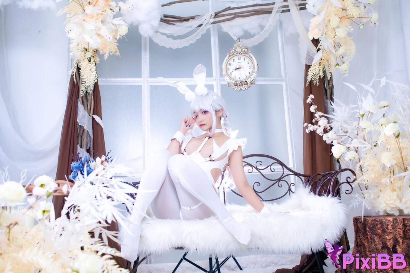 Cosplayer Luo Li LoLiSAMA azur lane vicious white rabbit PixiBB.COM 001