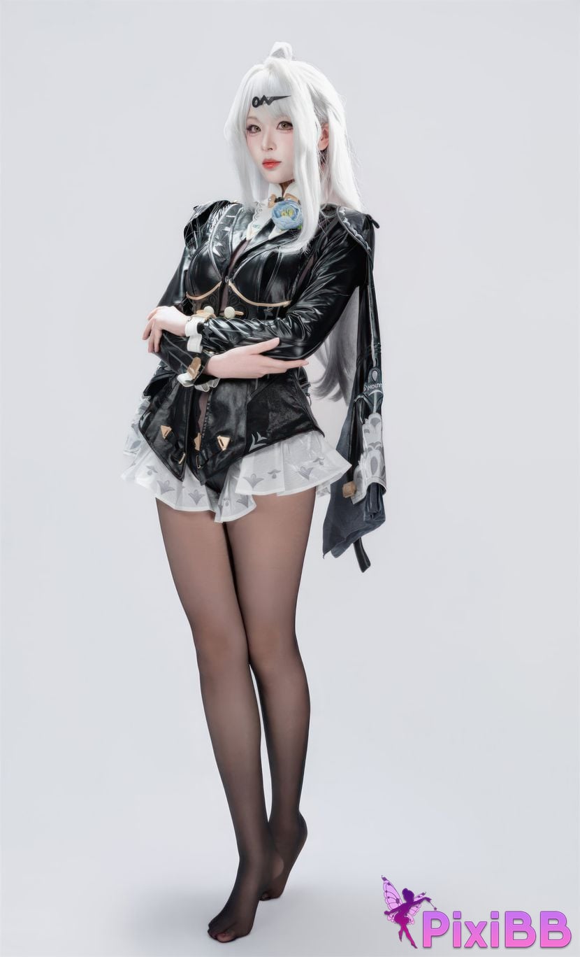 Cosplayer Senior Sister Xuan Xiao absolute zero Yixuan ink shaped traces PixiBB.COM 024