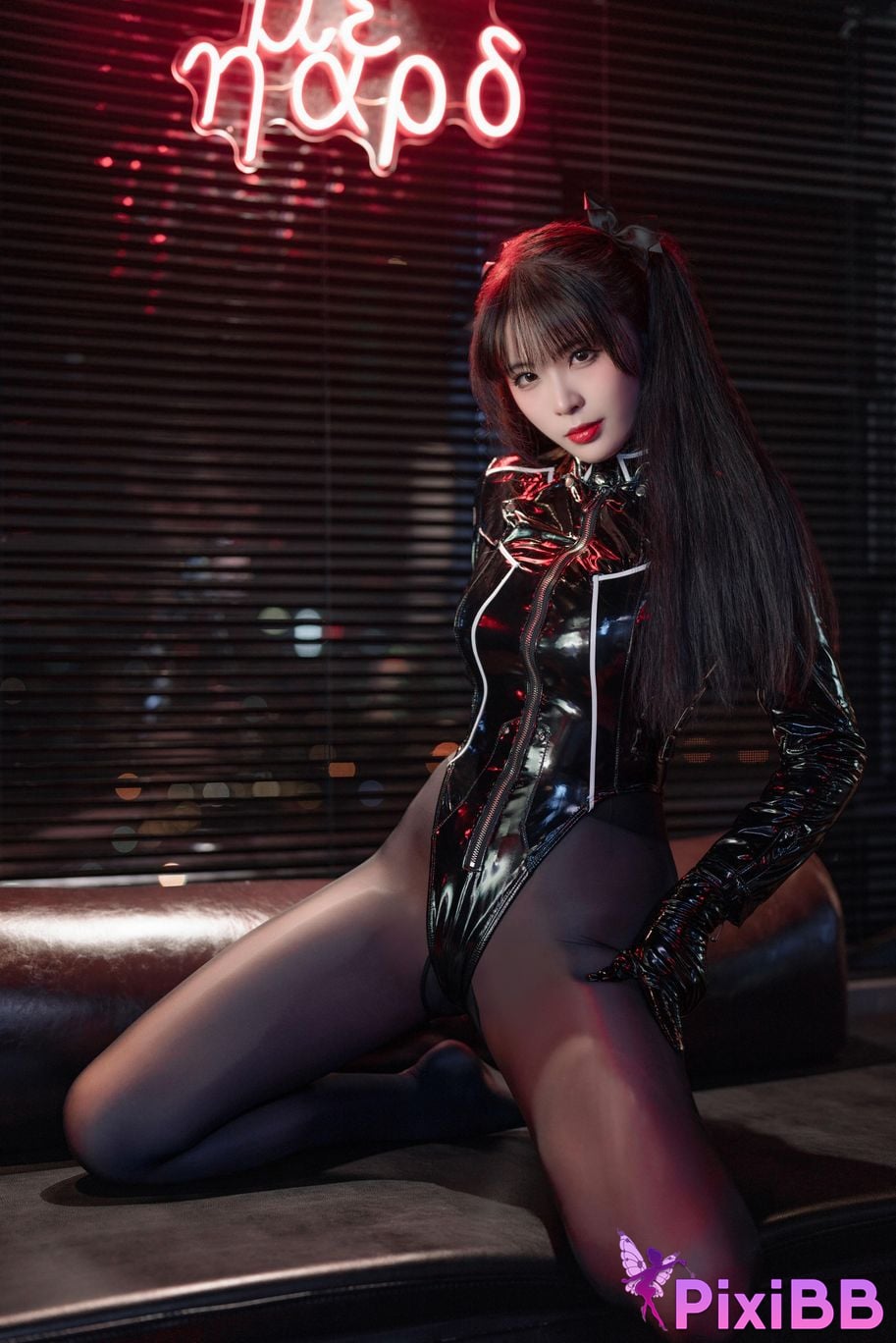 Cosplayer Senior Sister Xuan Xiao black silk communication officer PixiBB.COM 019