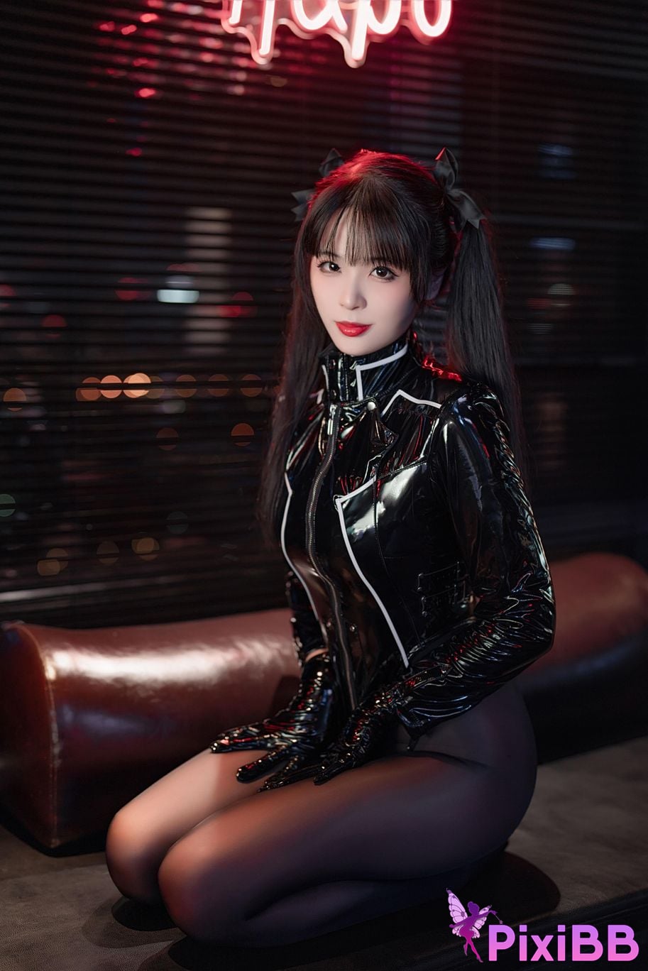 Cosplayer Senior Sister Xuan Xiao black silk communication officer PixiBB.COM 031