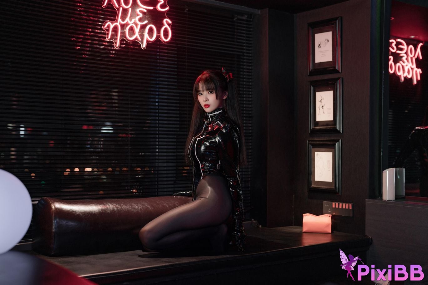 Cosplayer Senior Sister Xuan Xiao black silk communication officer PixiBB.COM 058