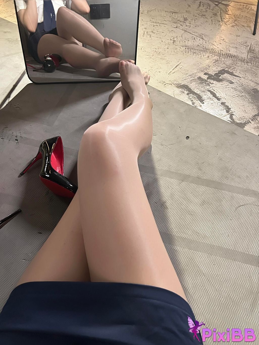 Cosplayer Senior Sister Xuan Xiao female police officer PixiBB.COM 070