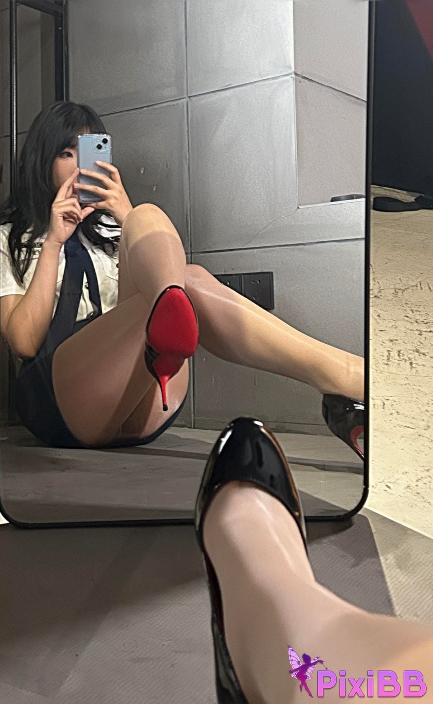 Cosplayer Senior Sister Xuan Xiao female police officer PixiBB.COM 074