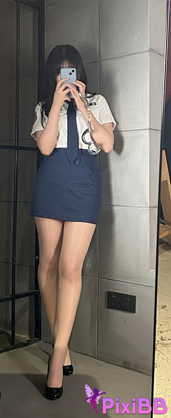 Cosplayer Senior Sister Xuan Xiao female police officer PixiBB.COM 080