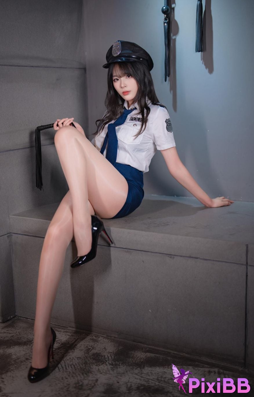 Cosplayer Senior Sister Xuan Xiao female police officer PixiBB.COM 088