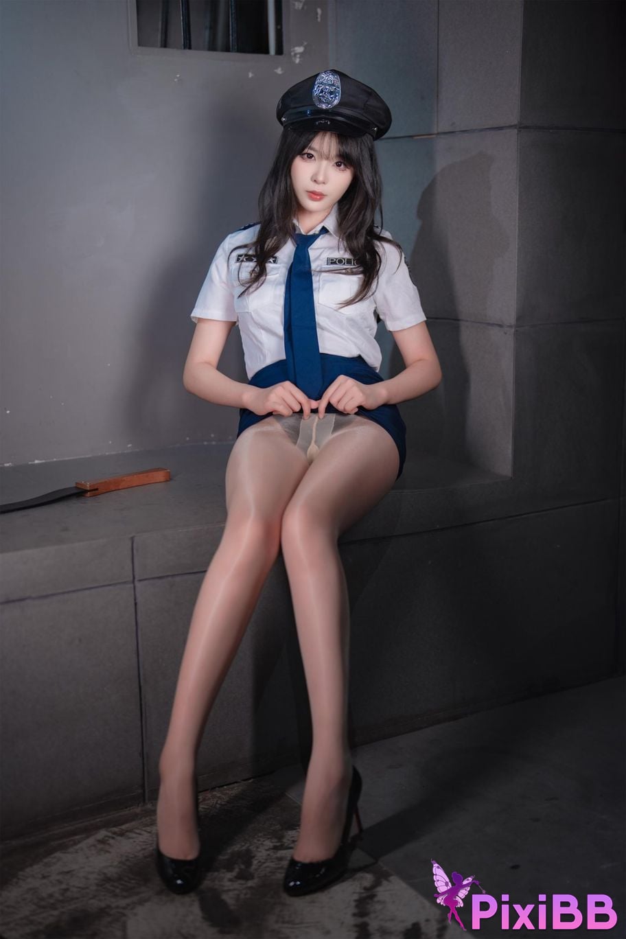 Cosplayer Senior Sister Xuan Xiao female police officer PixiBB.COM 100