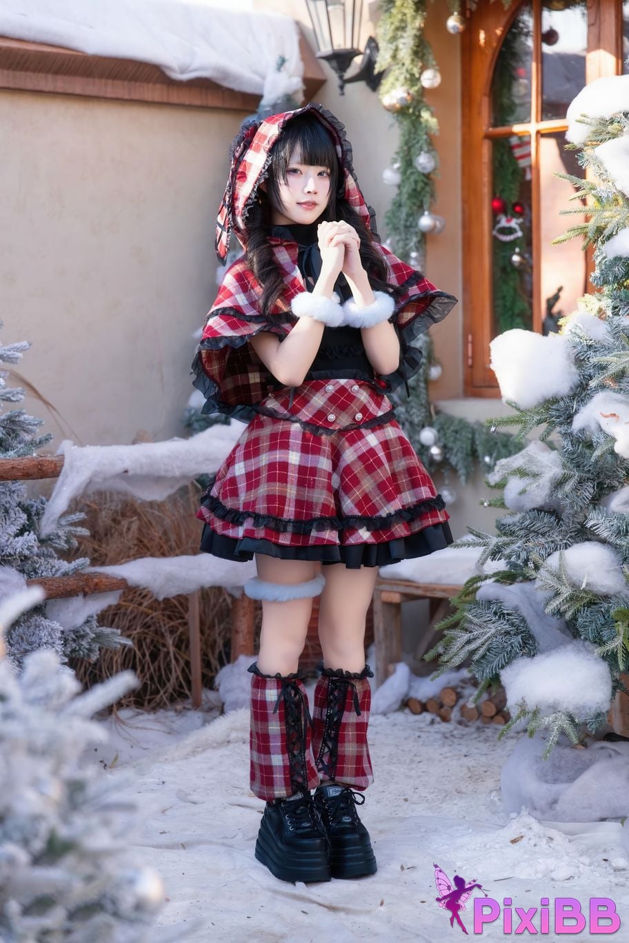 Cosplayer Shimizu Nagi Christmas day and night PixiBB.COM 038